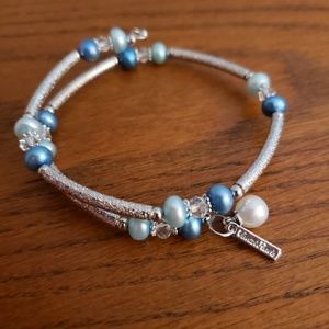 Vantel Pearls Azure Mornings Wrap bracelet